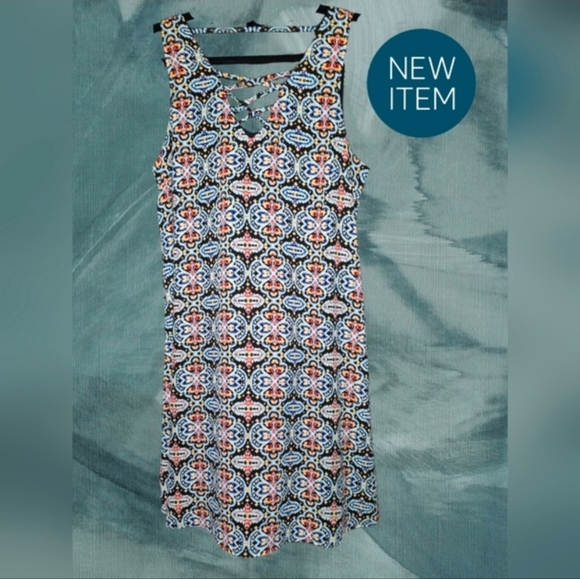 Pink Rose Backless Dress - Multicolor Pattern - Picture 10 of 10